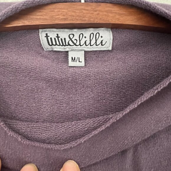 Tutu & Lilli Purple Oversized Boxy Raw Hem Sweatshirt Top Womens Size M/L - Picture 3 of 6